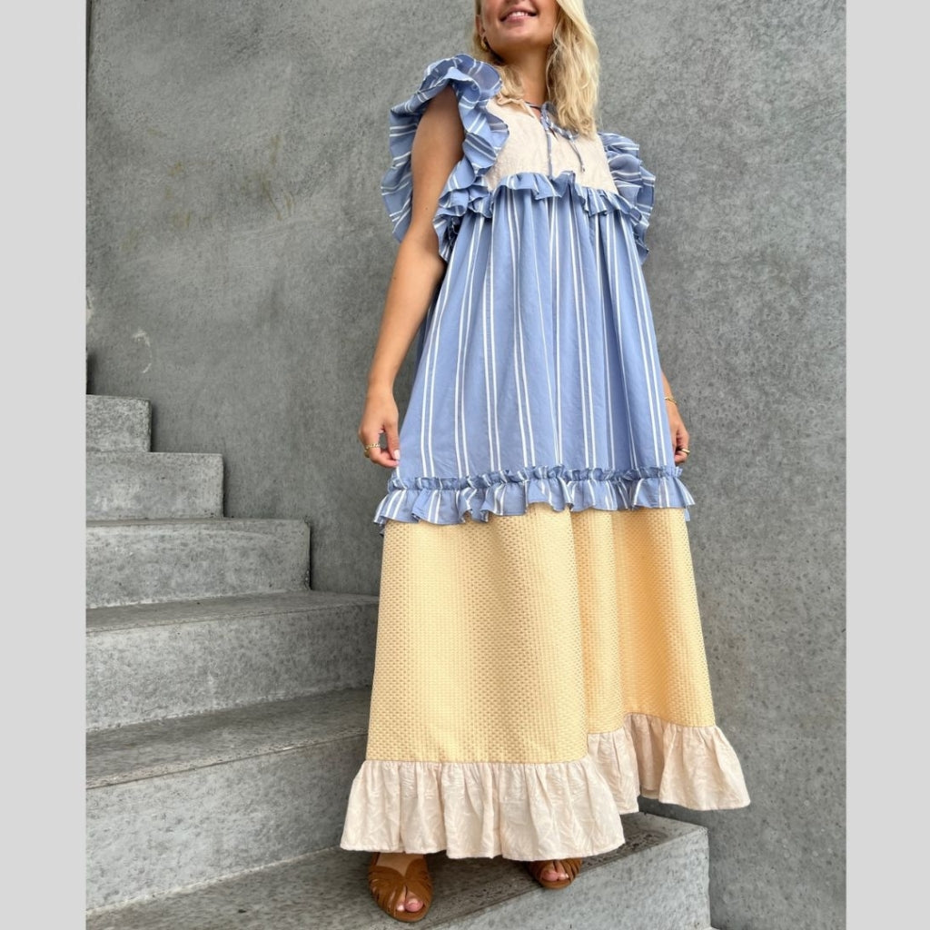 STORIES FROM THE ATELIER by COPENHAGENSHOES HEART DANCE DRESS CLOTHES 00014 BEIGE/LIGHT BLUE