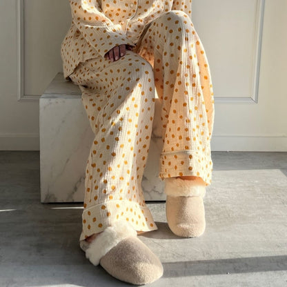 STORIES FROM THE ATELIER by COPENHAGENSHOES PAJAMAS PANTS 3 PANTS 02 BEIGE YELLOW BIG FLOWER