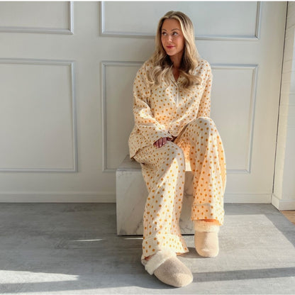 STORIES FROM THE ATELIER by COPENHAGENSHOES PAJAMAS SHIRT 3 SHIRT 02 BEIGE YELLOW BIG FLOWER